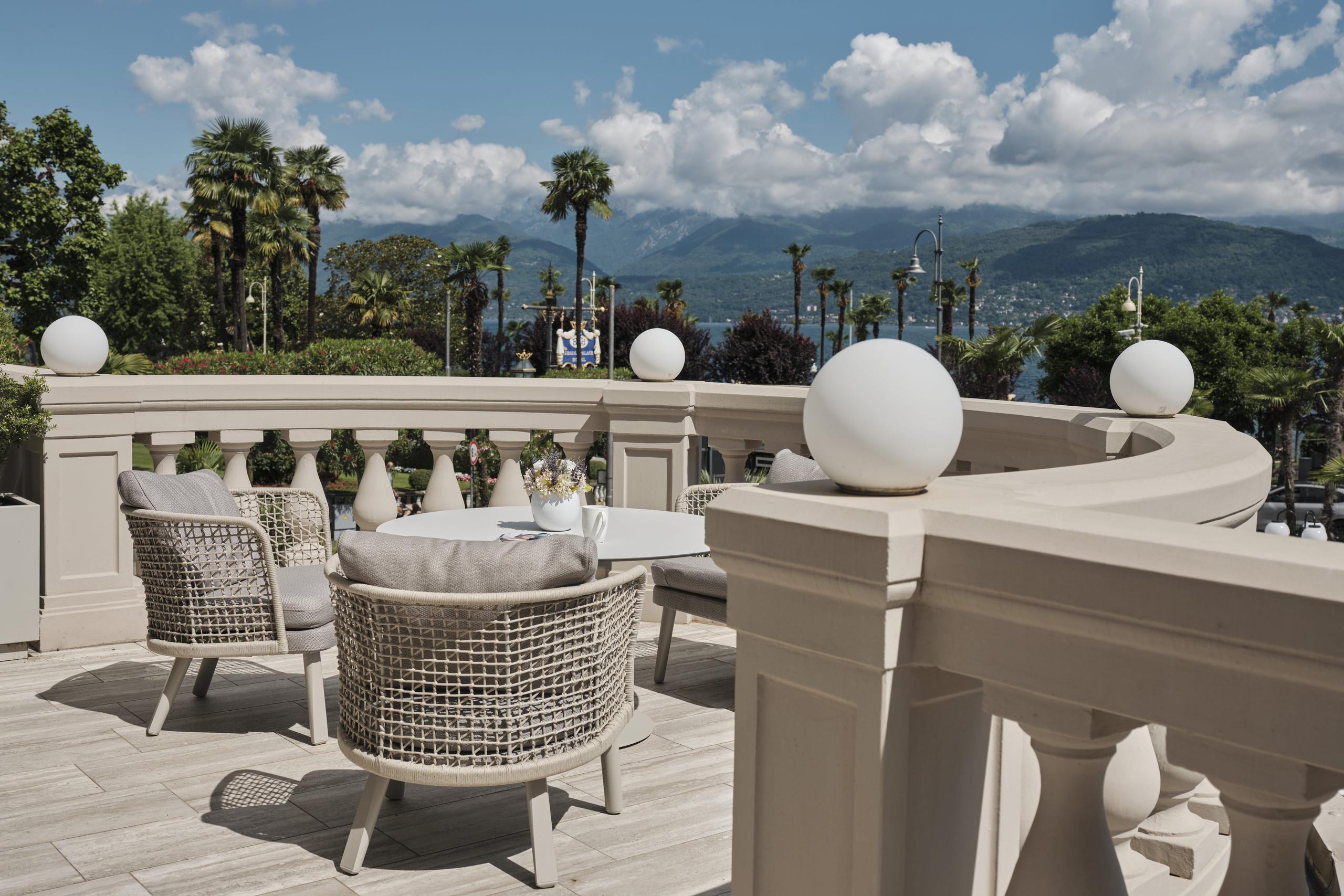 Choose the White Peacock of Boutique Hotel Stresa